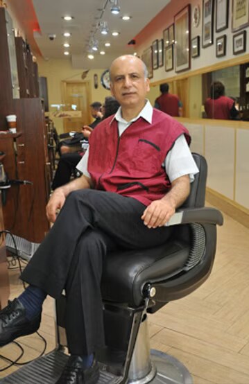 Jacob, master barber
